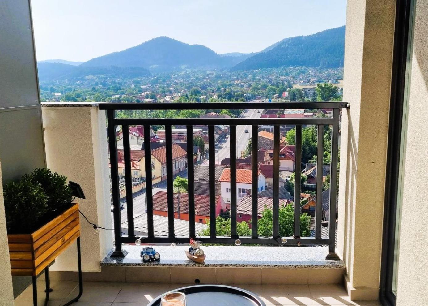 Mountain View Retreat Apartment - Braszów Zewnętrze zdjęcie